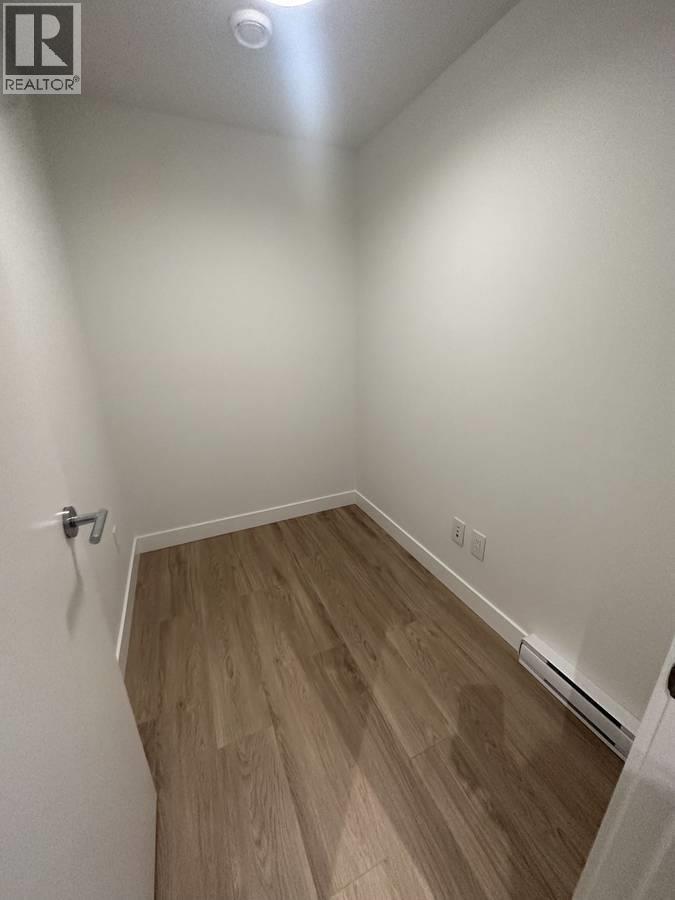 6085 Irmin Street, Burnaby, British Columbia  V5J 5C5 - Photo 8 - R3115847