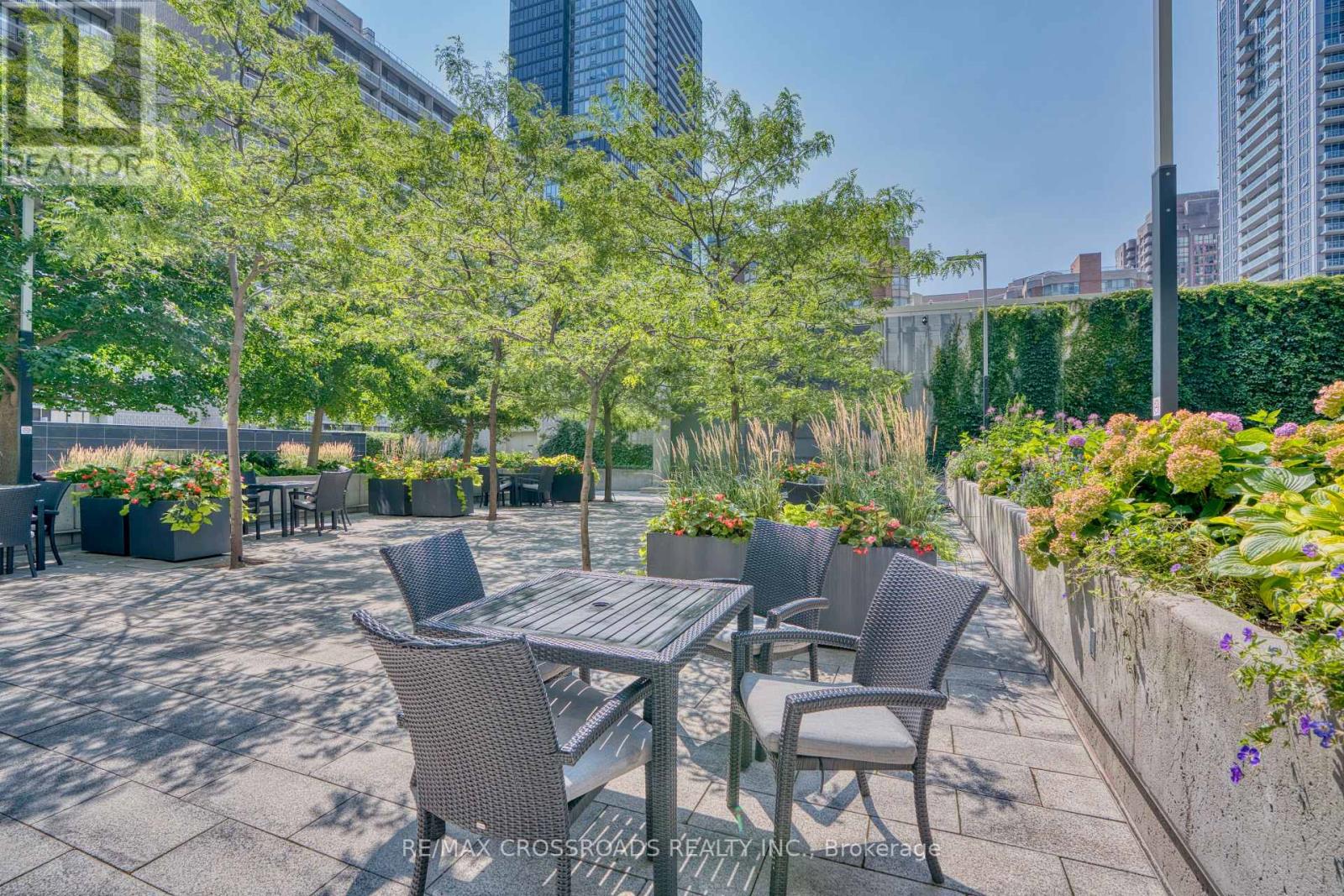 6705 - 388 Yonge Street, Toronto, Ontario  M5B 0A4 - Photo 14 - C13045692