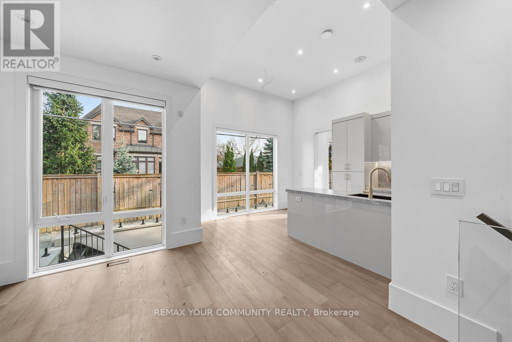 Nova Suite - 217 Churchill Avenue, Toronto, Ontario  M2R 1E2 - Photo 11 - C13044040