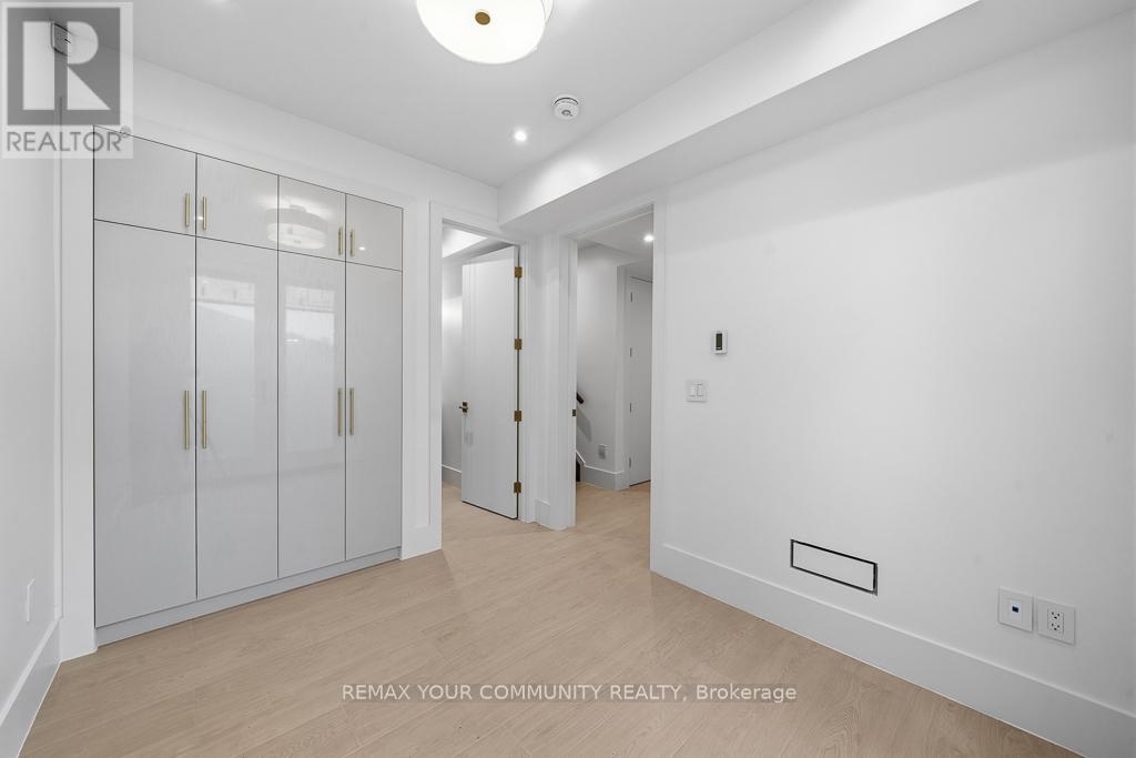 Nova Suite - 217 Churchill Avenue, Toronto, Ontario  M2R 1E2 - Photo 13 - C13044040