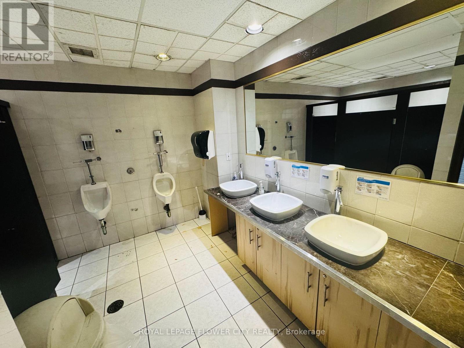 Unit #1, 2 ,3 - 1300 Britannia Road E, Mississauga, Ontario  L4W 1C8 - Photo 14 - W13044756