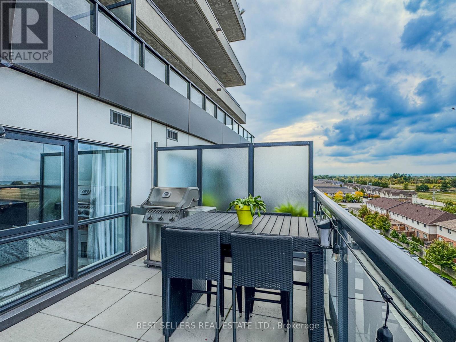 607 - 550 North Service Road, Grimsby, Ontario  L3M 4E8 - Photo 31 - X12881596