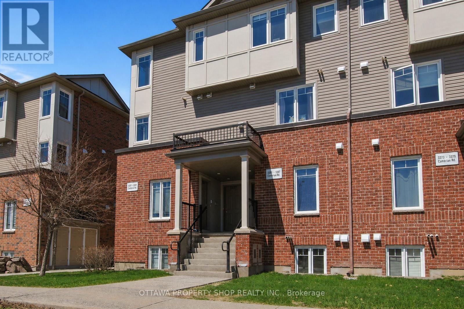 3385 Cambrian Road, Ottawa, Ontario  K2J 1S3 - Photo 3 - X12798552