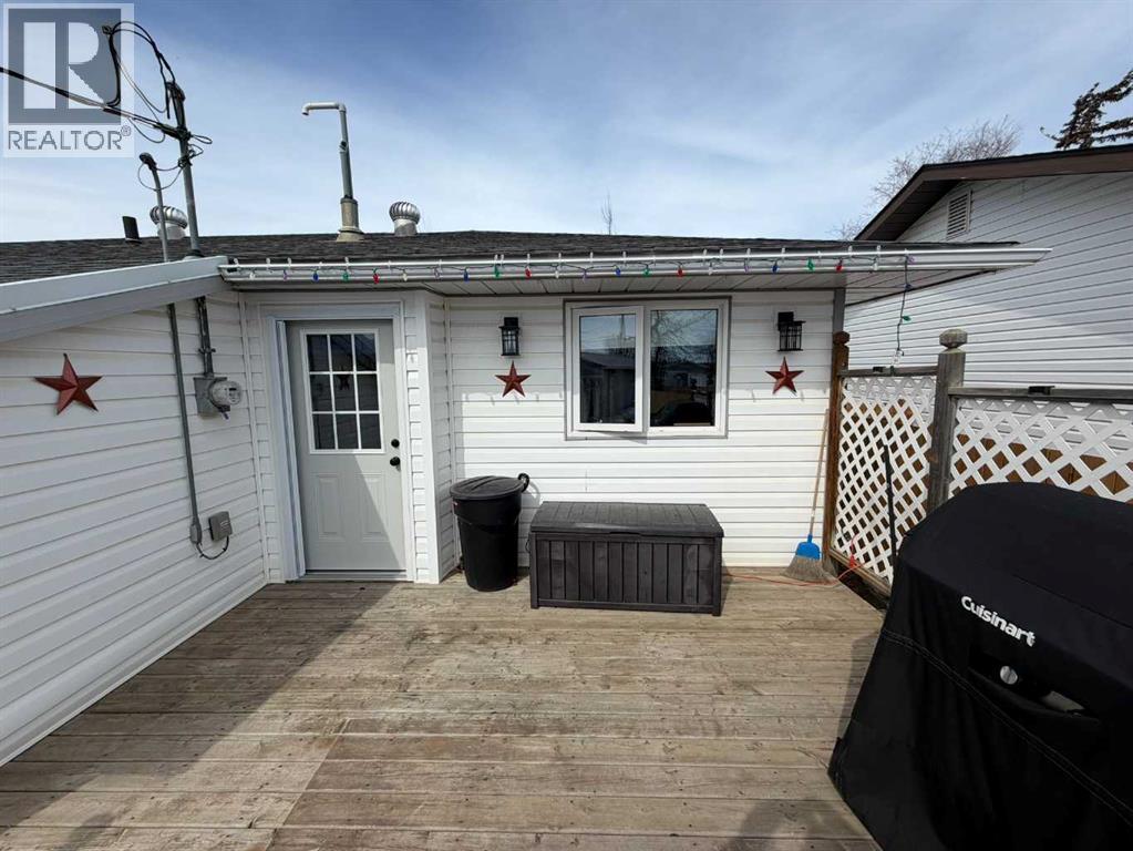 121 2 Avenue, Falher, Alberta  T0H 1M0 - Photo 30 - A2304049