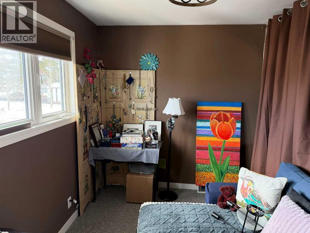 121 2 Avenue, Falher, Alberta  T0H 1M0 - Photo 15 - A2304049