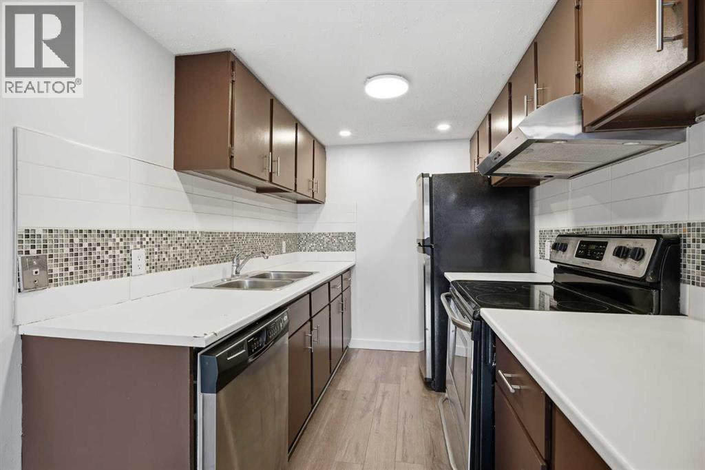 424, 200 Brookpark Drive Sw, Calgary, Alberta  T2W 3E5 - Photo 21 - A2300877