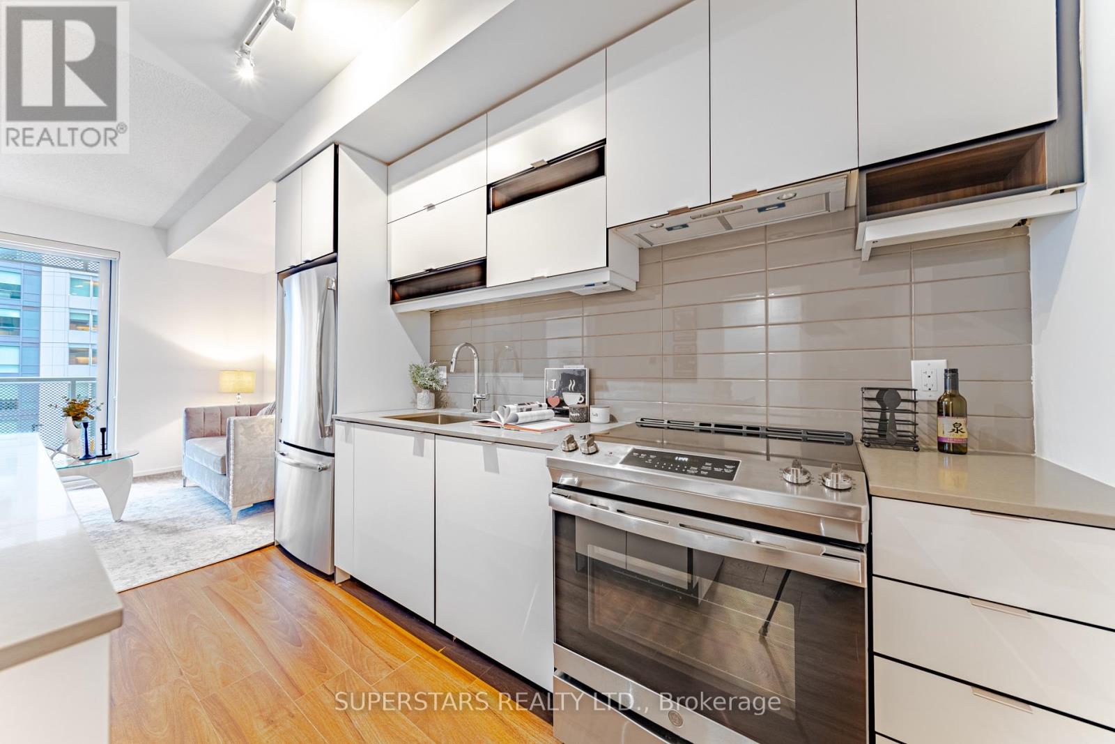 807 - 4065 Confederation Parkway, Mississauga, Ontario  L5B 0L4 - Photo 5 - W13045678