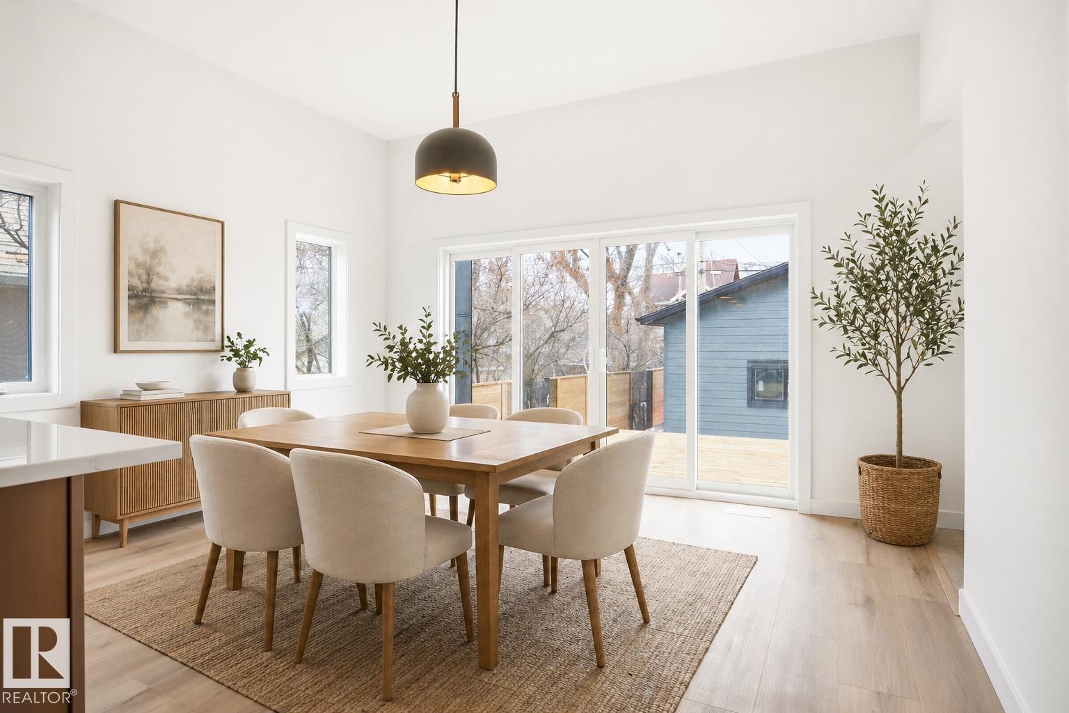 9807 90 Av Nw, Edmonton, Alberta  T6E 2T2 - Photo 3 - E4479612