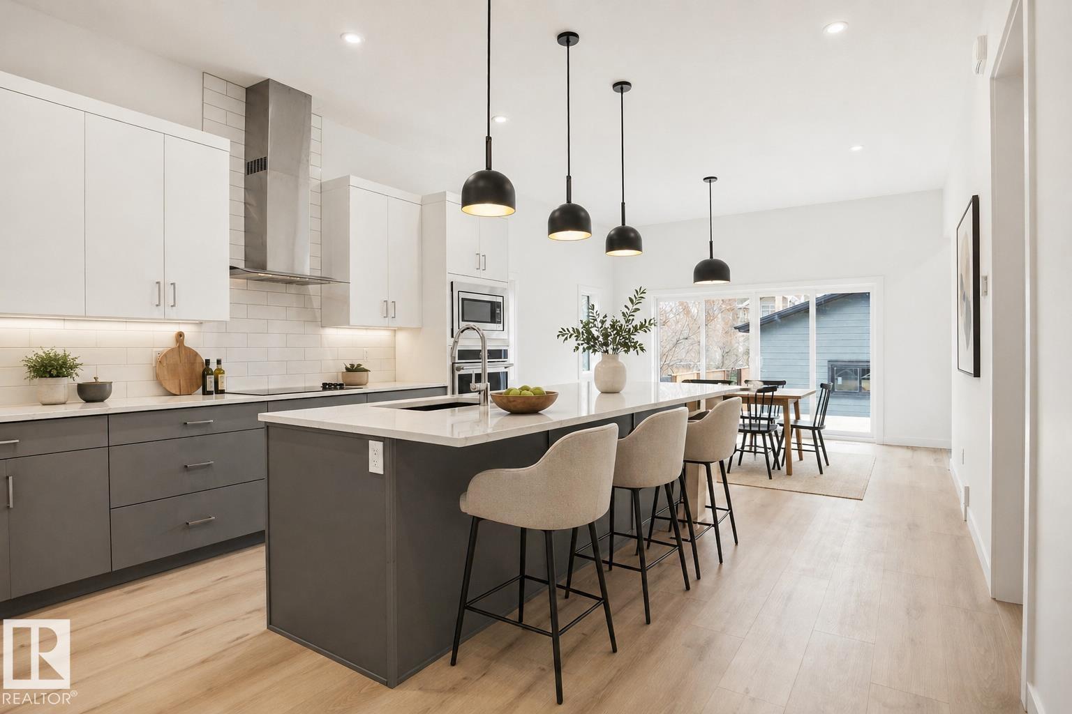 9807 90 Av Nw, Edmonton, Alberta  T6E 2T2 - Photo 4 - E4479612