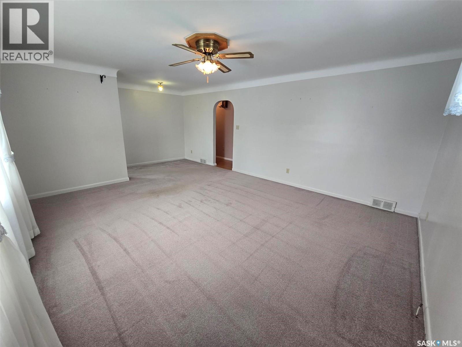 904 Alice Street, Grenfell, Saskatchewan  S0G 2B0 - Photo 12 - SK033973