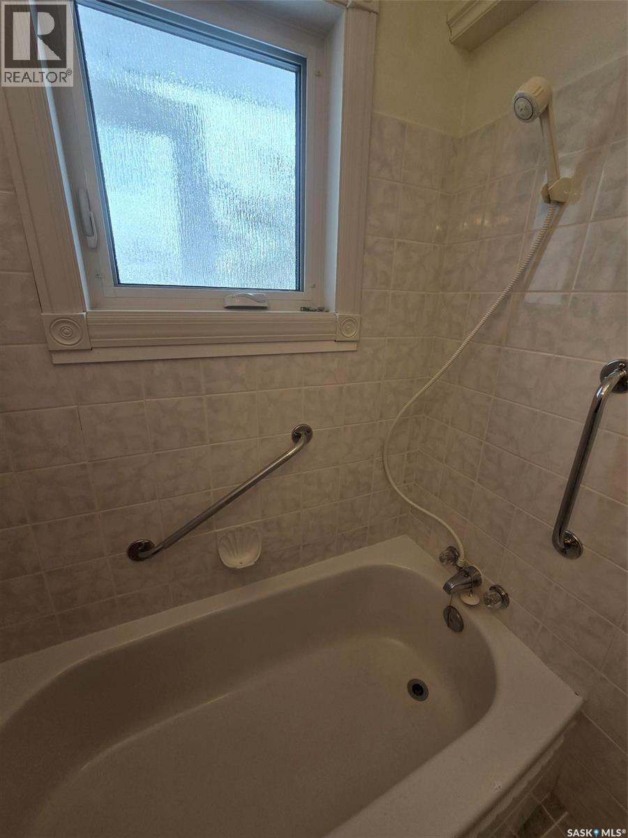 904 Alice Street, Grenfell, Saskatchewan  S0G 2B0 - Photo 23 - SK033973