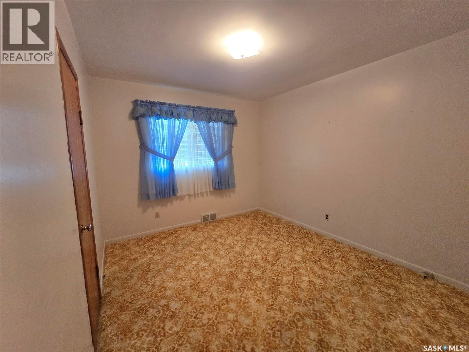 904 Alice Street, Grenfell, Saskatchewan  S0G 2B0 - Photo 28 - SK033973