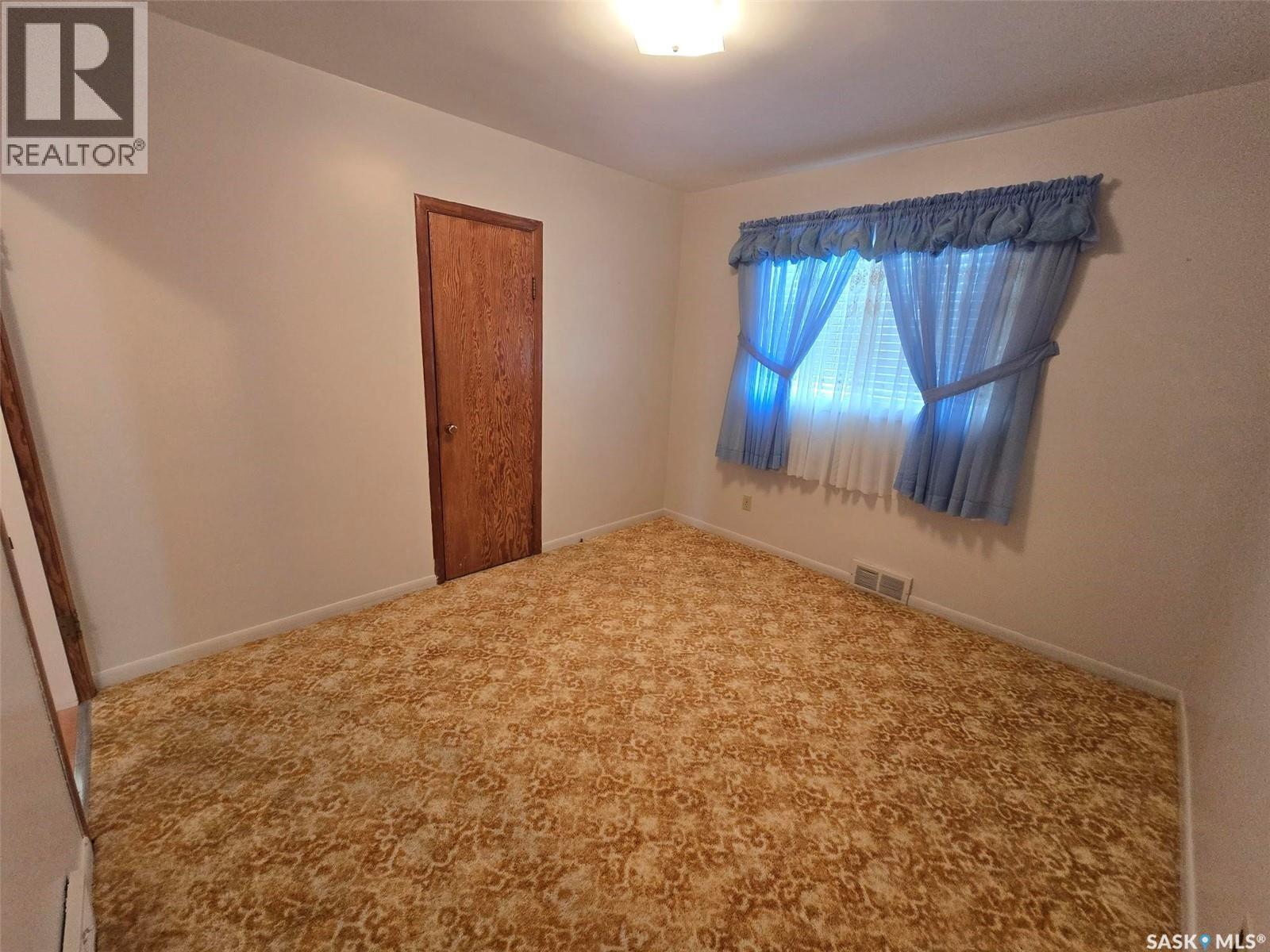 904 Alice Street, Grenfell, Saskatchewan  S0G 2B0 - Photo 29 - SK033973