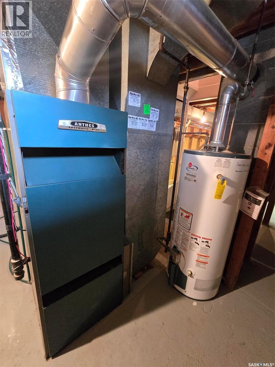 904 Alice Street, Grenfell, Saskatchewan  S0G 2B0 - Photo 41 - SK033973