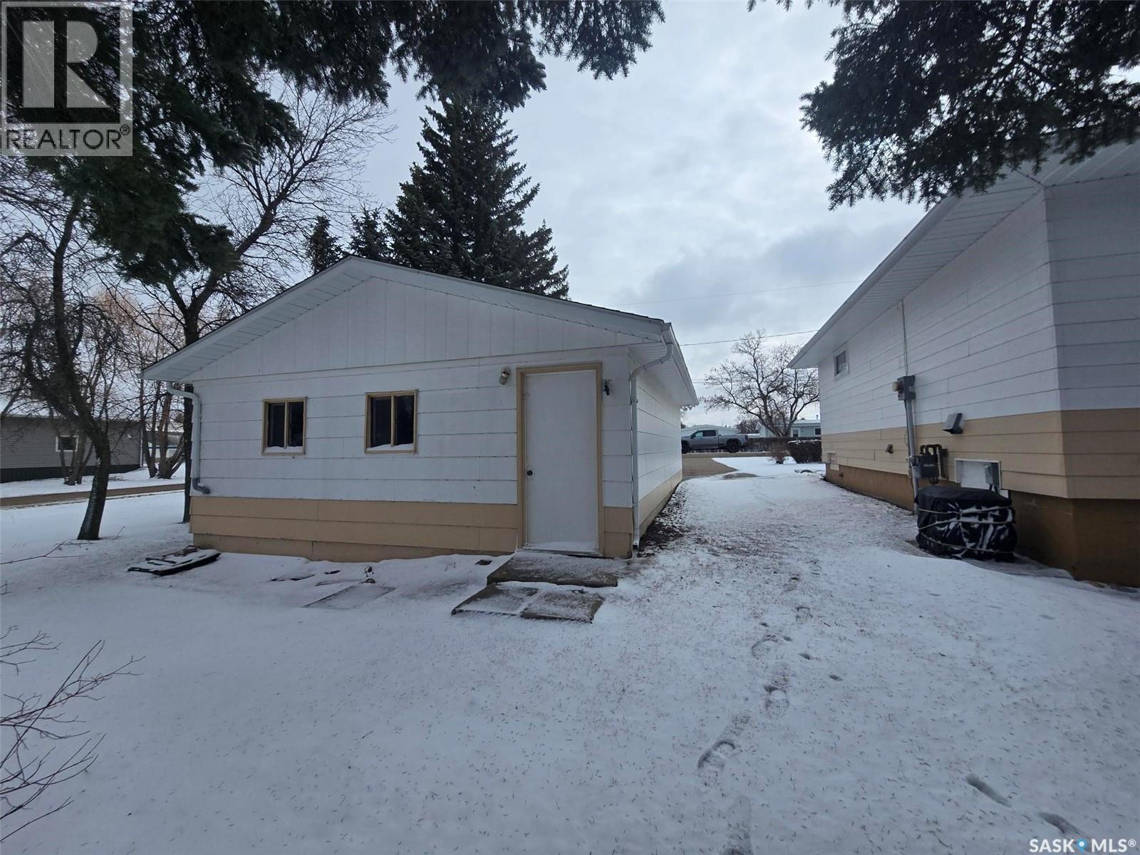 904 Alice Street, Grenfell, Saskatchewan  S0G 2B0 - Photo 42 - SK033973