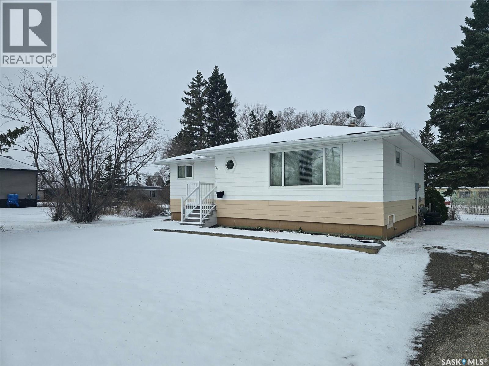 904 Alice Street, Grenfell, Saskatchewan  S0G 2B0 - Photo 5 - SK033973