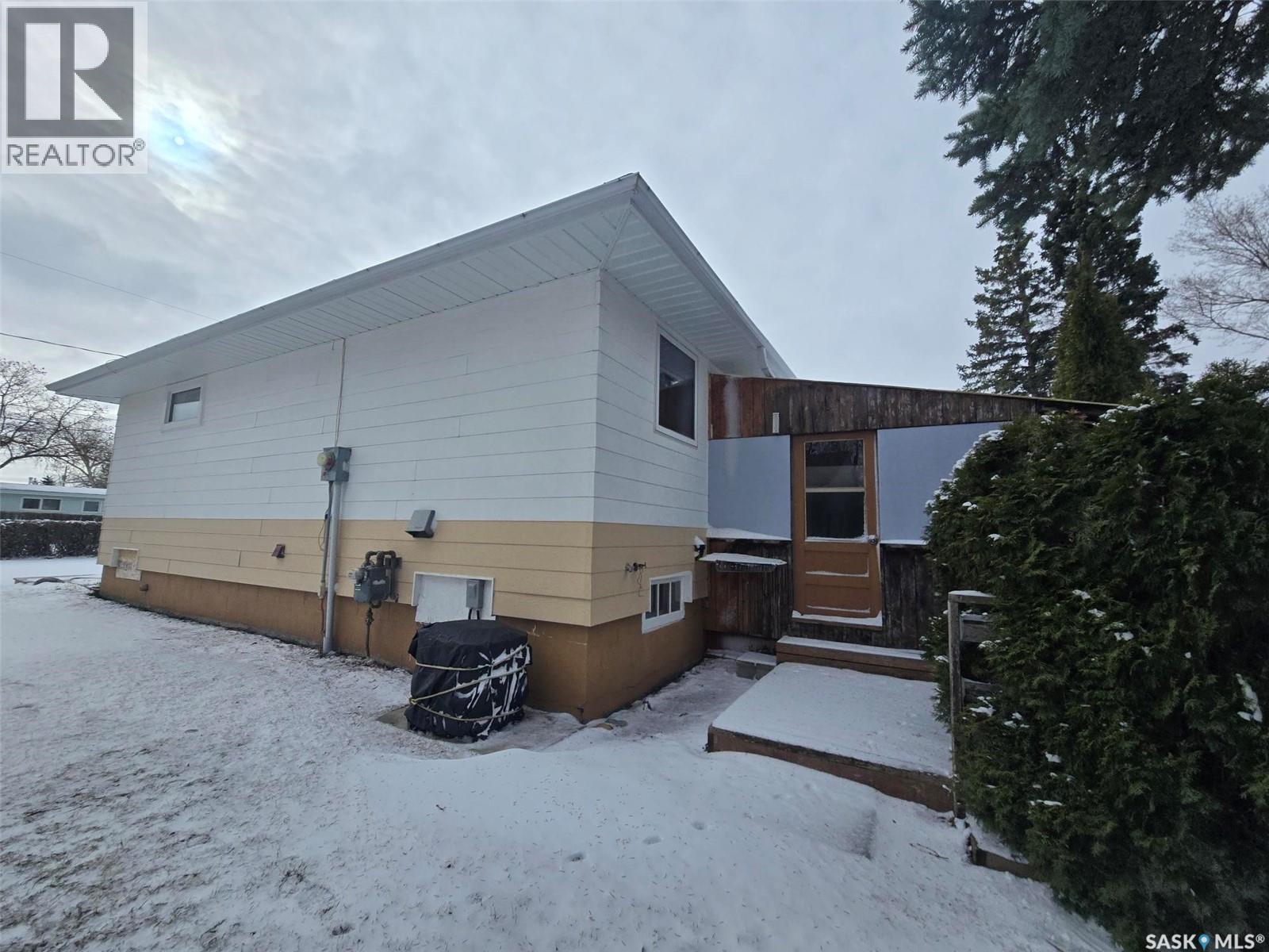 904 Alice Street, Grenfell, Saskatchewan  S0G 2B0 - Photo 6 - SK033973