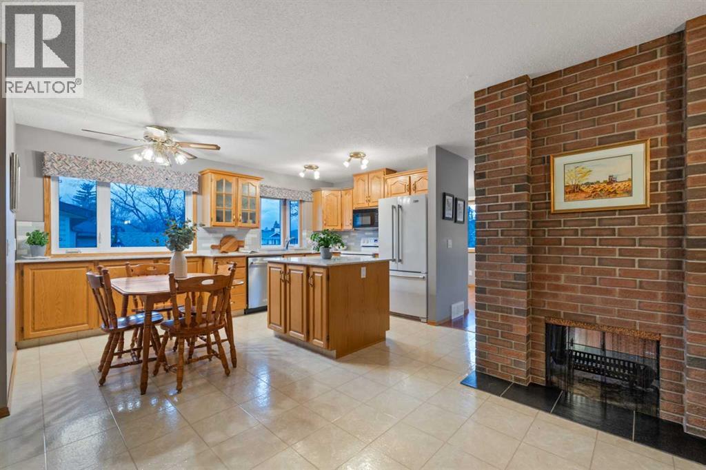 479 Templevale Drive NE, Calgary, Alberta  T1Y 4V3 - Photo 4 - A2300986