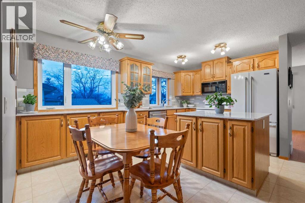 479 Templevale Drive NE, Calgary, Alberta  T1Y 4V3 - Photo 8 - A2300986