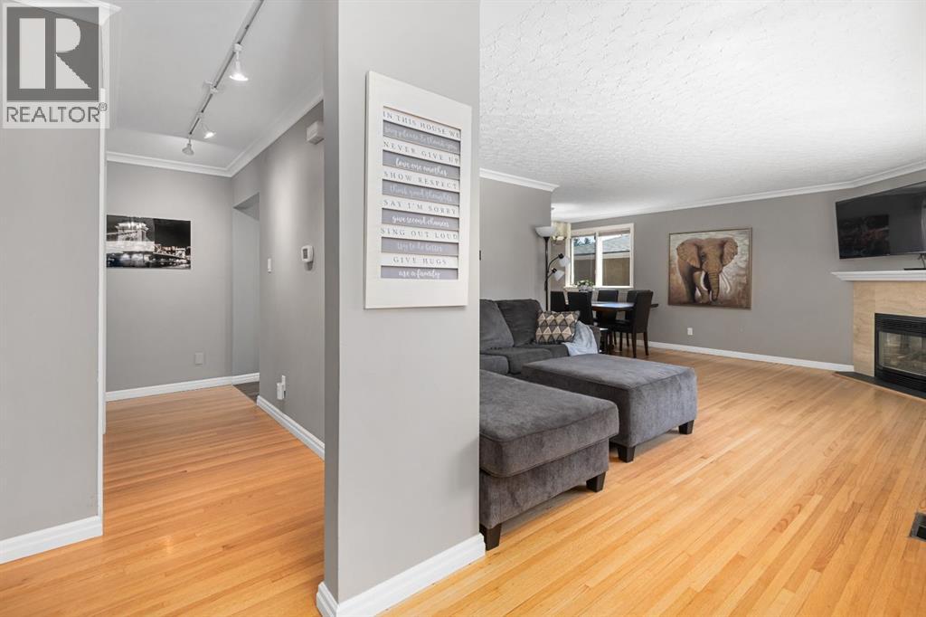 3144 Breen Crescent NW, Calgary, Alberta  T2L 1S7 - Photo 5 - A2304463