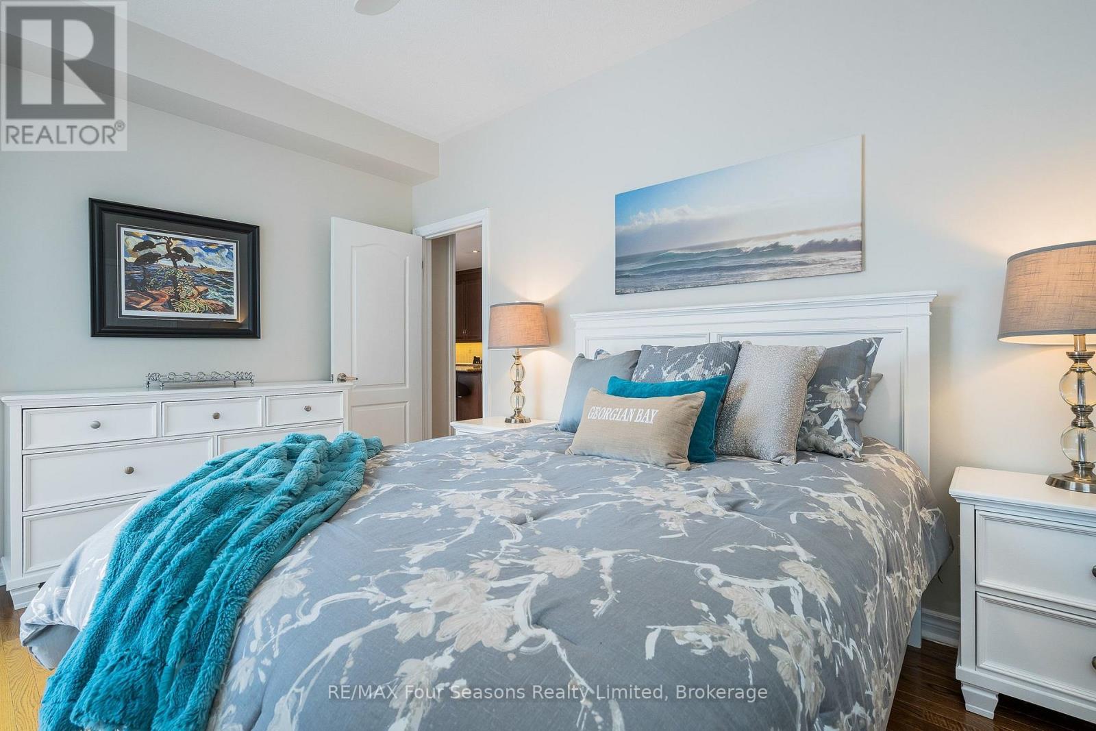 64 Waterview Road, Wasaga Beach, Ontario  L9Z 0E9 - Photo 9 - S12782282