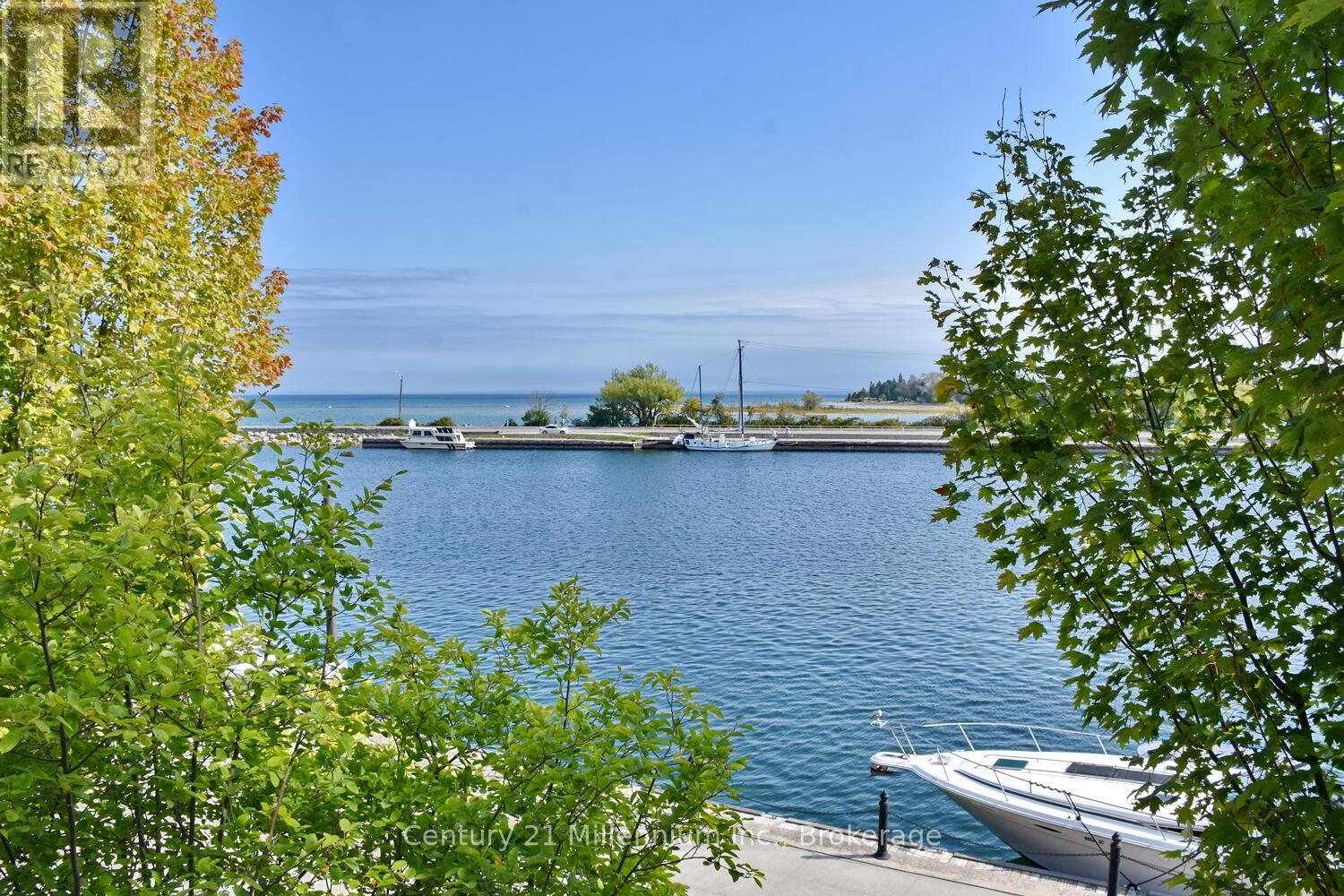 208 - 1 Shipyard Lane, Collingwood, Ontario  L9Y 0W2 - Photo 3 - S12905134