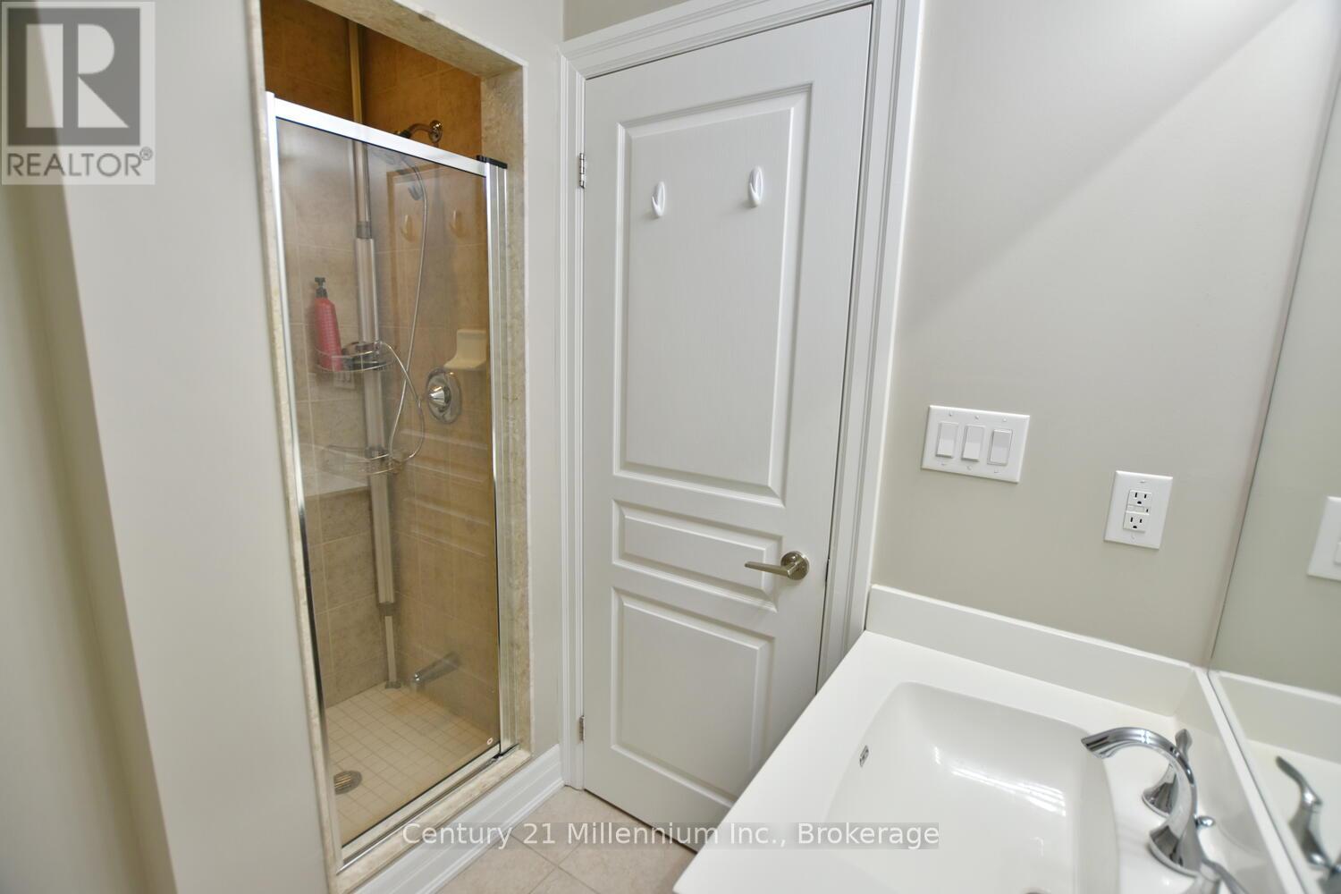 208 - 1 Shipyard Lane, Collingwood, Ontario  L9Y 0W2 - Photo 31 - S12905134