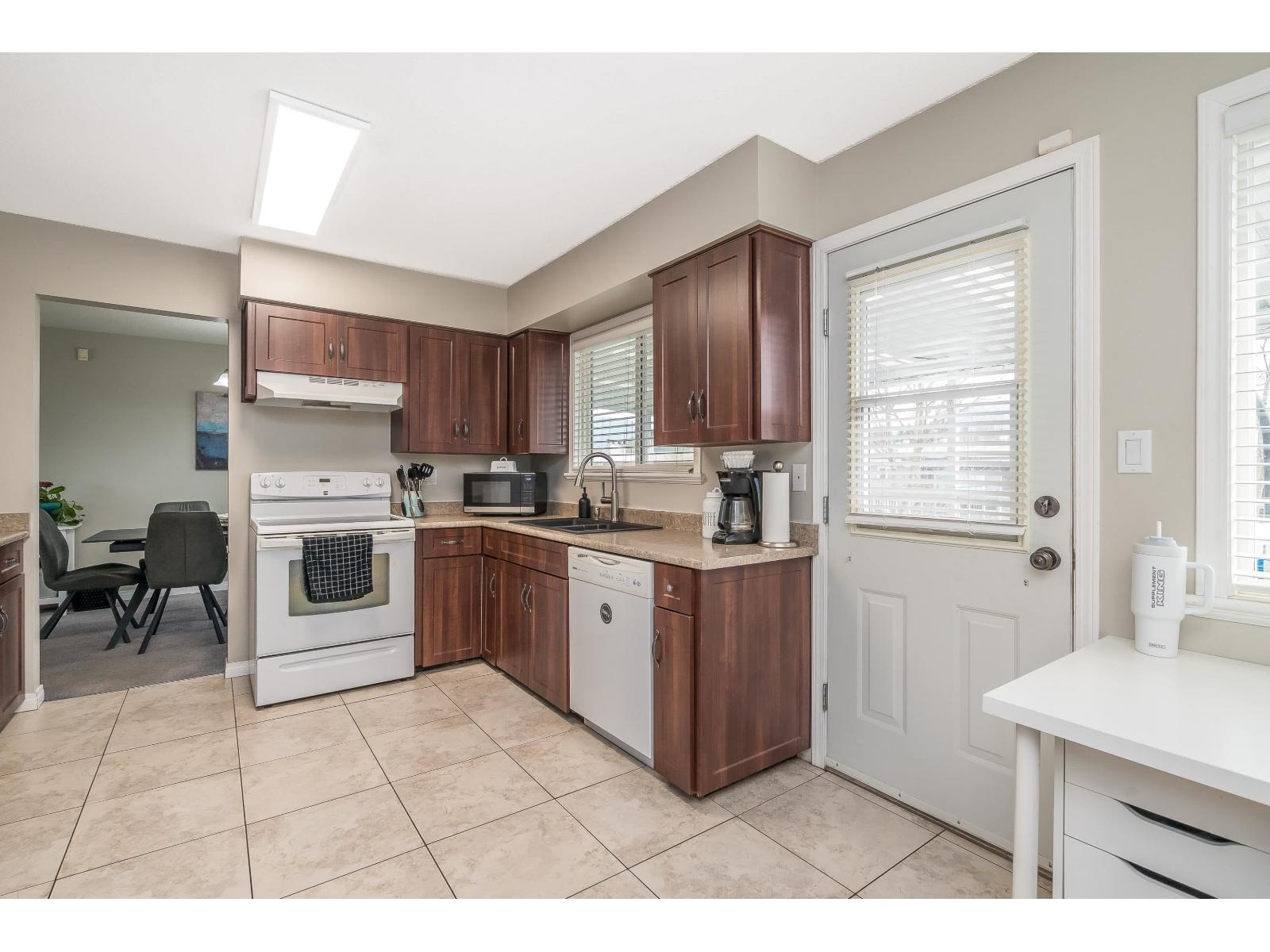 46412 Chilliwack Central Road, Chilliwack Proper South, Chilliwack, British Columbia  V2P 1J9 - Photo 10 - R3102550