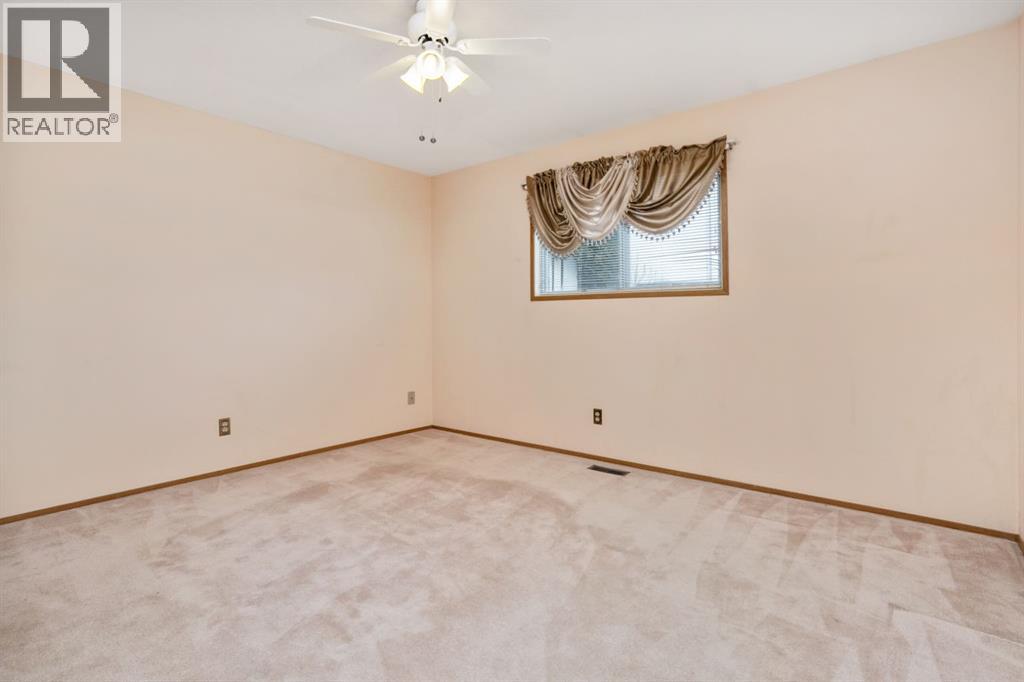 3924 56a Streetclose, Camrose, Alberta  T4V 4L1 - Photo 19 - A2305314