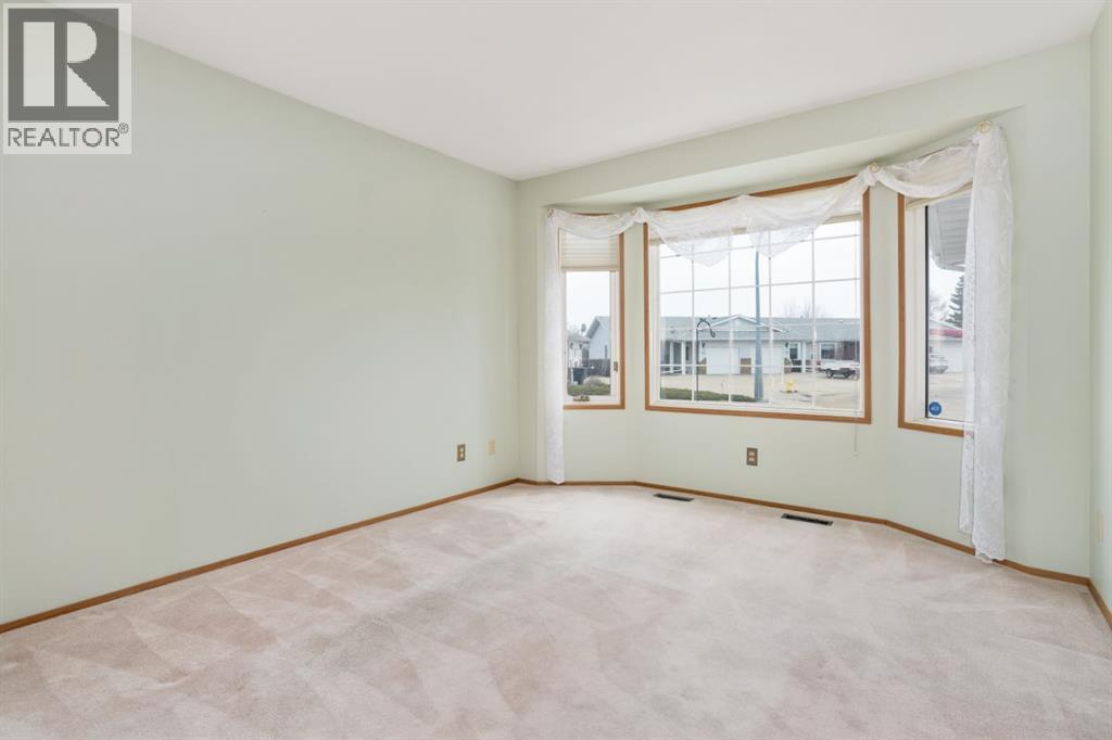 3924 56a Streetclose, Camrose, Alberta  T4V 4L1 - Photo 8 - A2305314