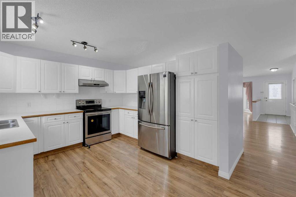 2, 200 Sandstone Drive Nw, Calgary, Alberta  T3K 4N7 - Photo 12 - A2293170