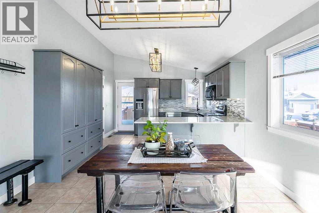 1112 2 Street NE, Sundre, Alberta  T0M 1X0 - Photo 4 - A2297779