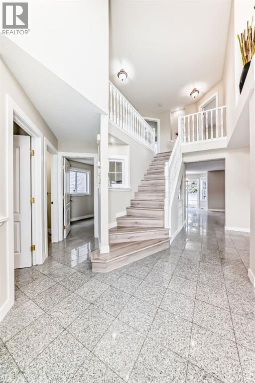 311 Rocky Ridge Cove NW, Calgary, Alberta  T3G 4K1 - Photo 22 - A2300845