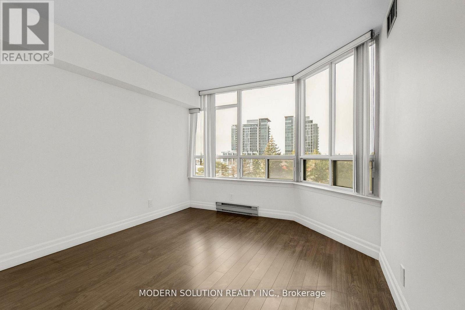 426 - 32 Clarissa Drive, Richmond Hill, Ontario  L4C 9R7 - Photo 32 - N12833652