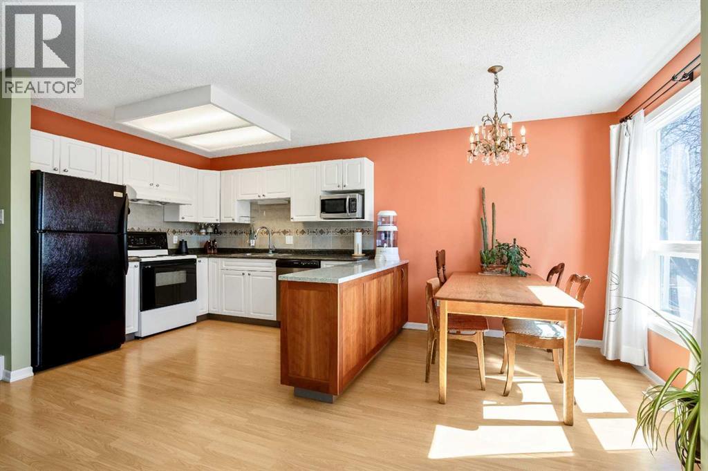 240 27 Avenue NW, Calgary, Alberta  T2M 2H4 - Photo 6 - A2303733