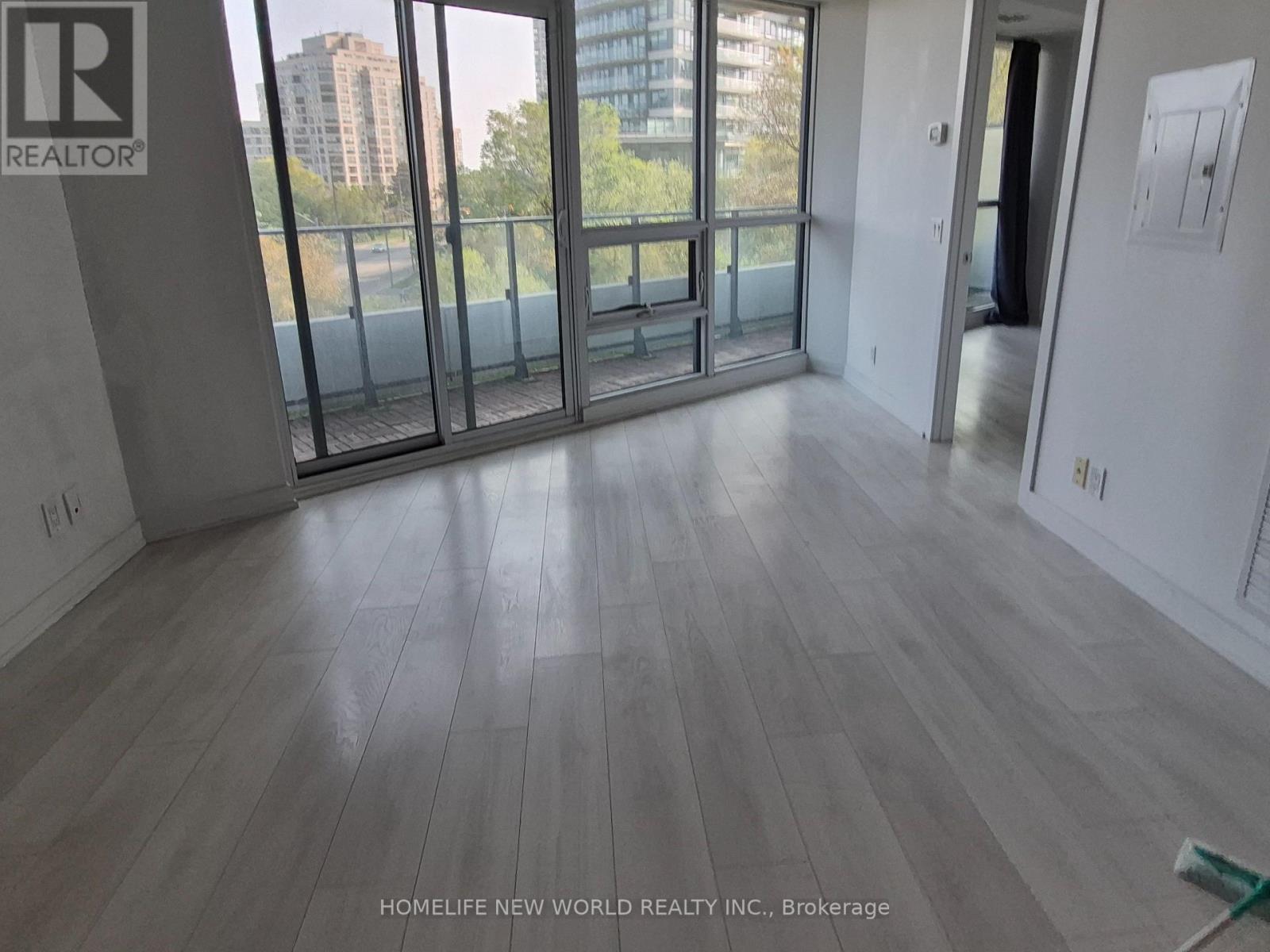 516 - 2212 Lake Shore Boulevard W, Toronto, Ontario  M8V 0C2 - Photo 2 - W13045748