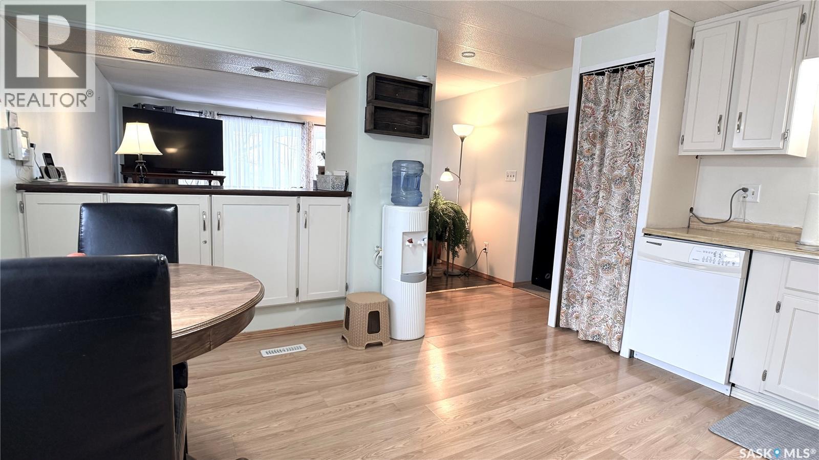 41 Royal Heights, Estevan, Saskatchewan  S4A 2T9 - Photo 10 - SK033984