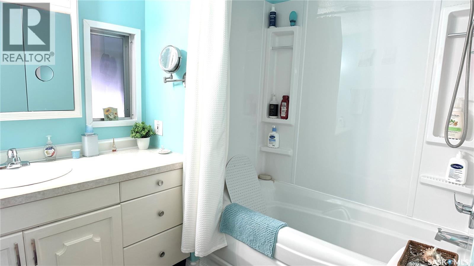 41 Royal Heights, Estevan, Saskatchewan  S4A 2T9 - Photo 21 - SK033984