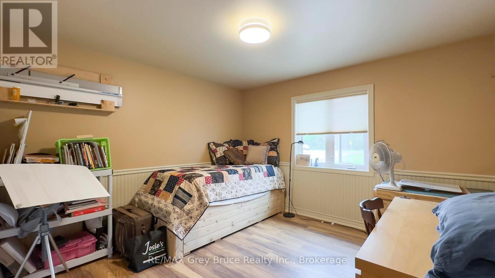 236 Bruce Street, South Bruce Peninsula, Ontario  N0H 2T0 - Photo 16 - X12224444