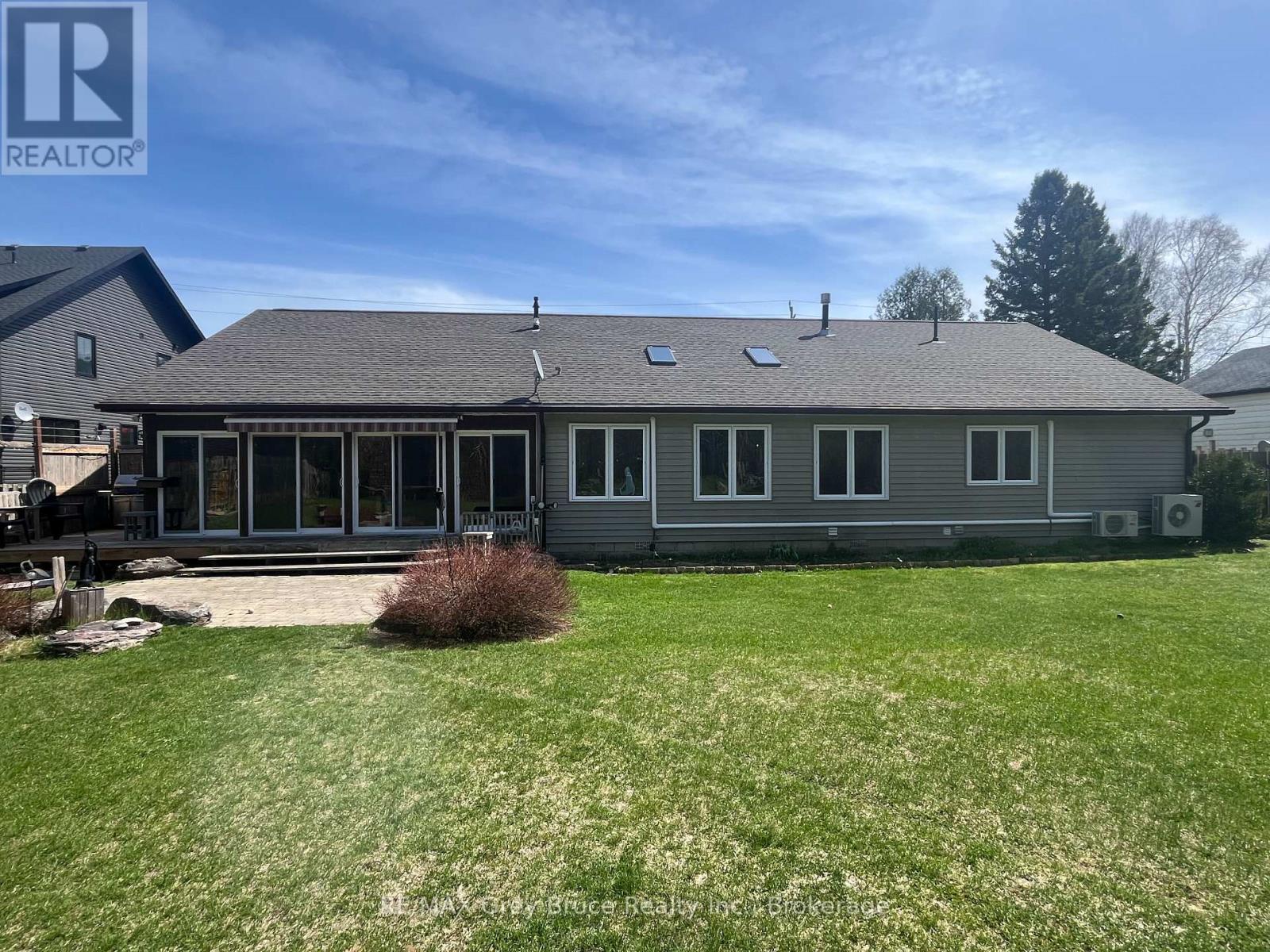 236 Bruce Street, South Bruce Peninsula, Ontario  N0H 2T0 - Photo 41 - X12224444