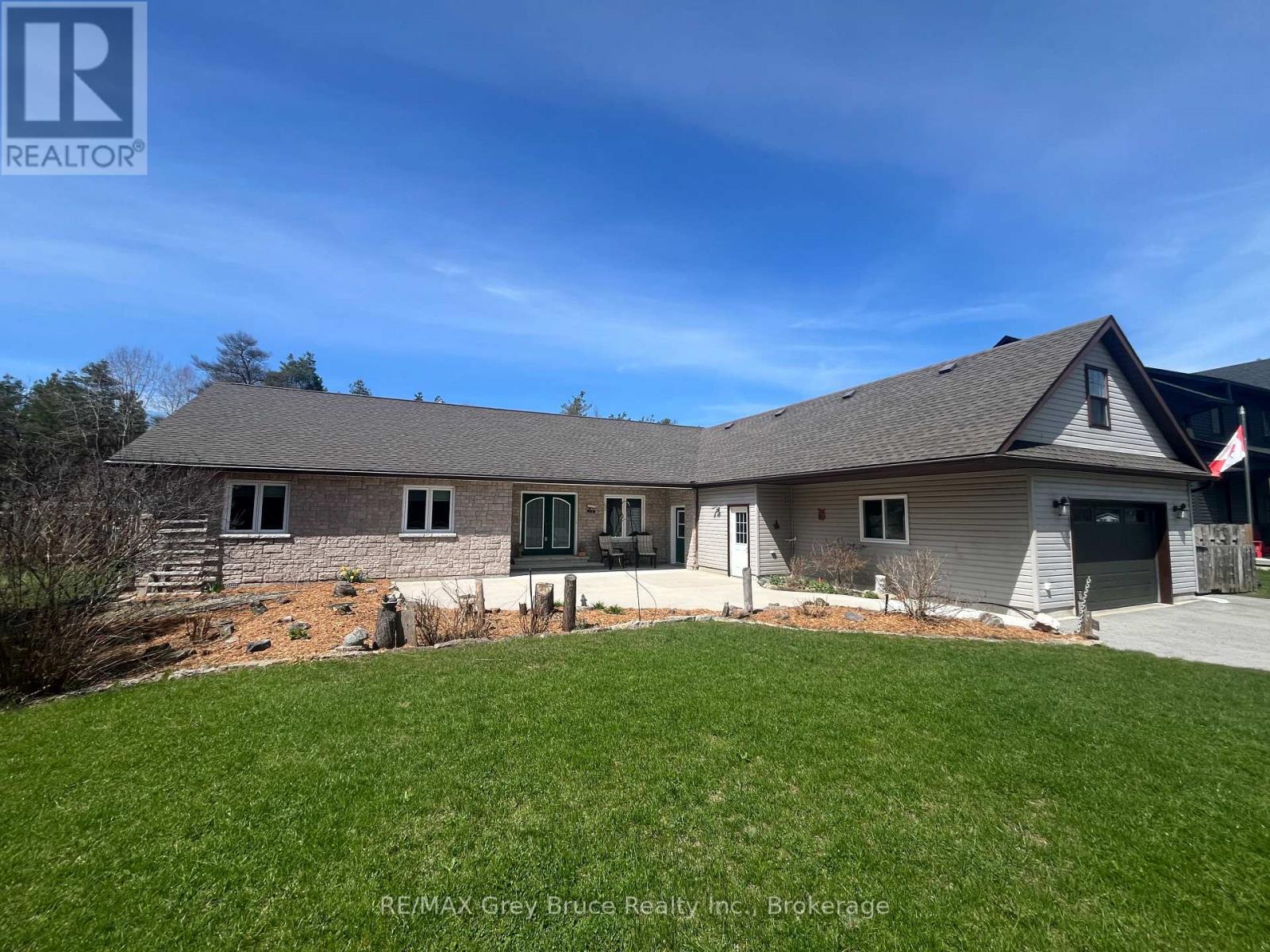 236 Bruce Street, South Bruce Peninsula, Ontario  N0H 2T0 - Photo 40 - X12224444