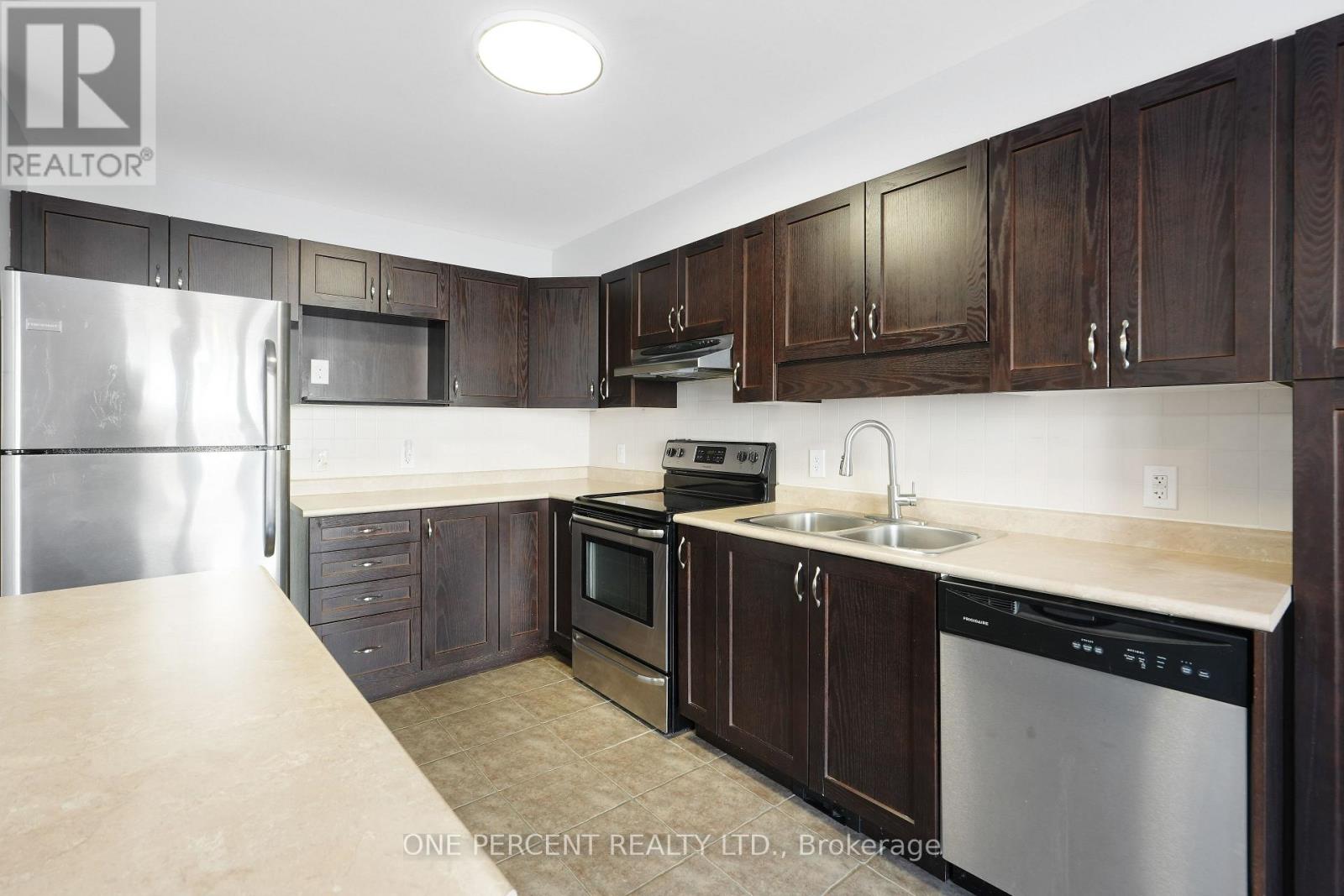 209 Rolling Meadow Crescent, Ottawa, Ontario  K1W 0B1 - Photo 14 - X12852890