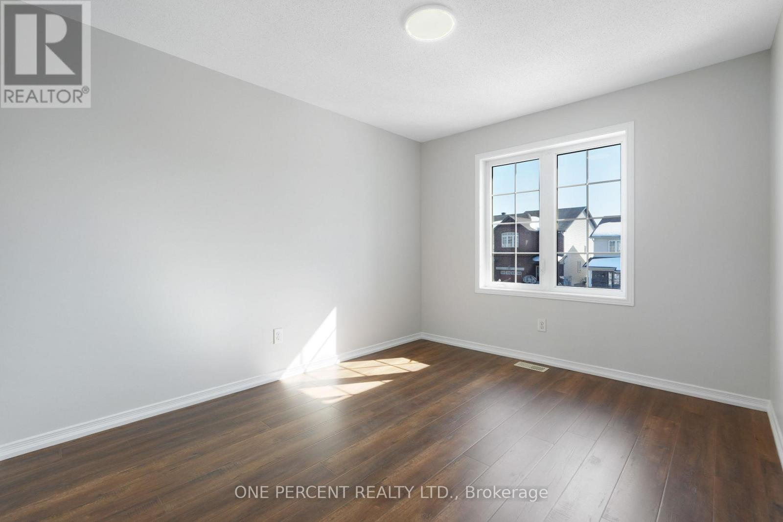 209 Rolling Meadow Crescent, Ottawa, Ontario  K1W 0B1 - Photo 27 - X12852890