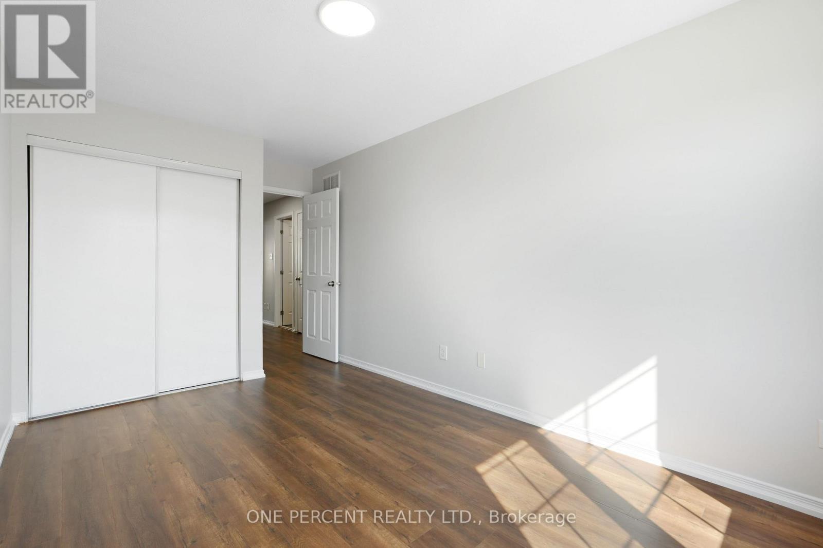 209 Rolling Meadow Crescent, Ottawa, Ontario  K1W 0B1 - Photo 26 - X12852890