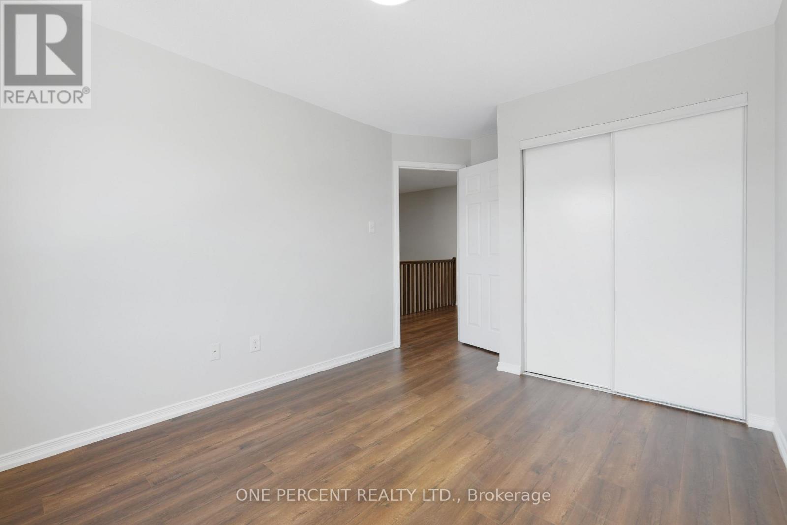 209 Rolling Meadow Crescent, Ottawa, Ontario  K1W 0B1 - Photo 28 - X12852890