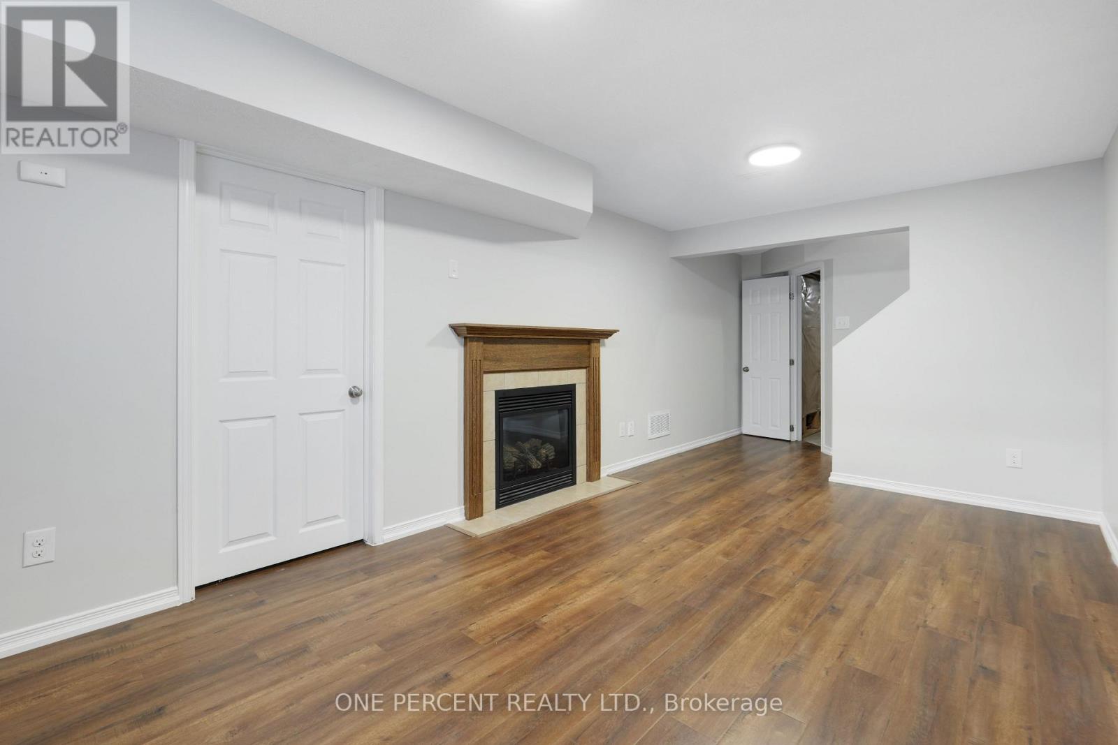 209 Rolling Meadow Crescent, Ottawa, Ontario  K1W 0B1 - Photo 32 - X12852890