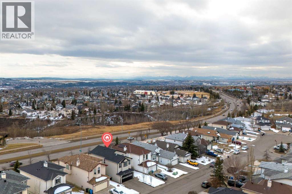 166 Tuscarora Close NW, Calgary, Alberta  T3L 2E3 - Photo 5 - A2300452