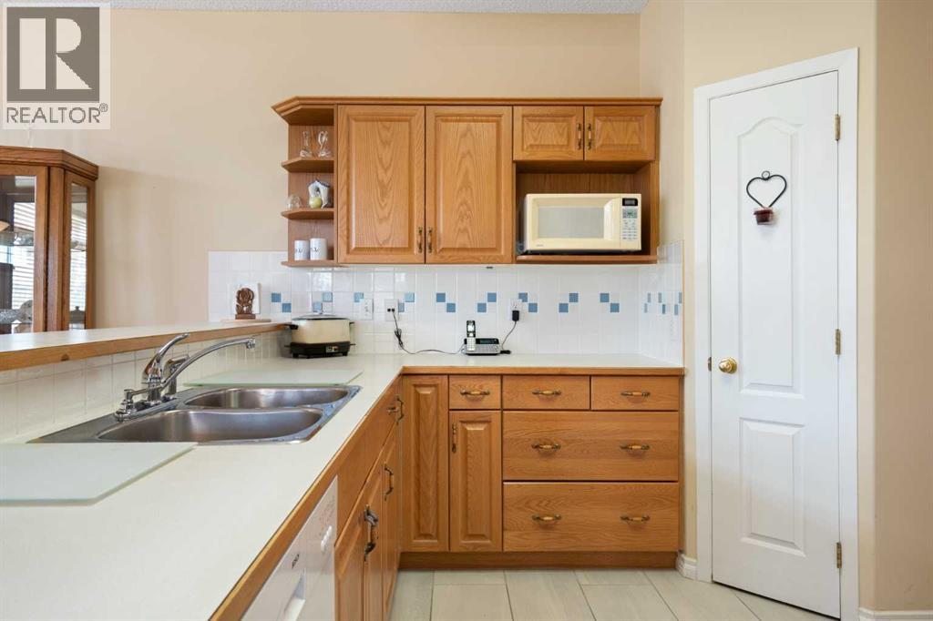 ., 2107 Patterson View Sw, Calgary, Alberta  T3H 3J9 - Photo 13 - A2303272