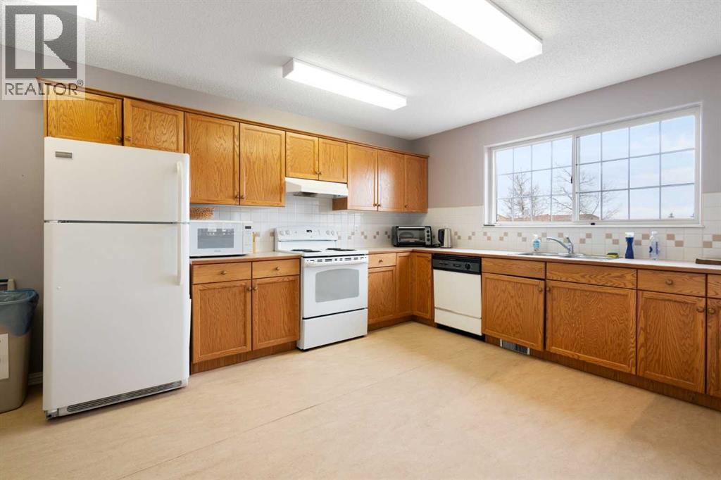 ., 2107 Patterson View Sw, Calgary, Alberta  T3H 3J9 - Photo 42 - A2303272