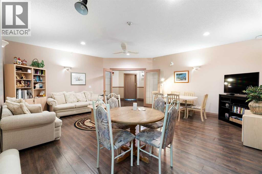 ., 2107 Patterson View Sw, Calgary, Alberta  T3H 3J9 - Photo 35 - A2303272